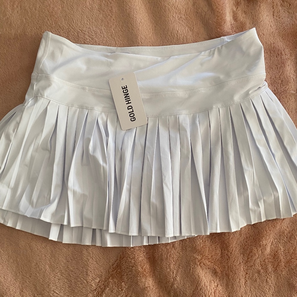 Gold Hinge white skirt size XXL
